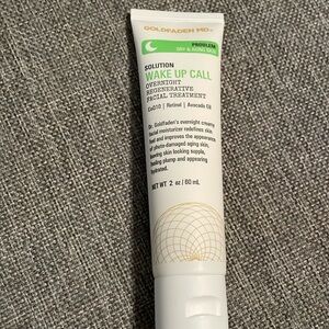 Solution wake up call Overnight Regenerative facial treatment